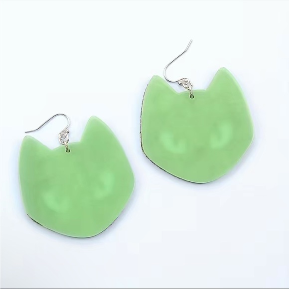 Halloween Black Cat Earrings Glow in the Dark Green Eyes Luminous - Picture 3 of 7